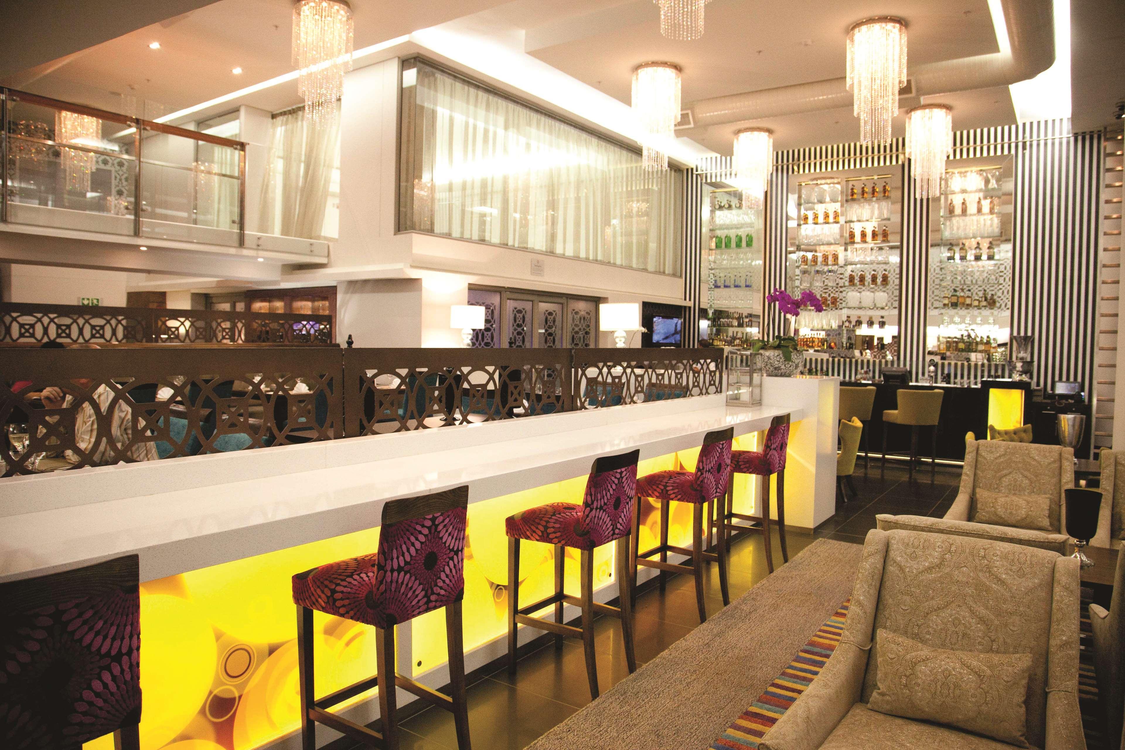 Doubletree By Hilton Cape Town Upper Eastside Hotel Exterior photo